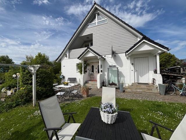 Ruhetal -Ferienwohnung Mit Sonnenterasse Glücksburg Esterno foto